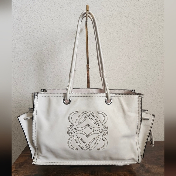 Loewe Handbags - Loewe Calfskin Medium Shopping Tote White